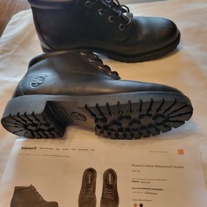 LIKE NEW Women’s Timberland Nellie Waterproof Chukkas!